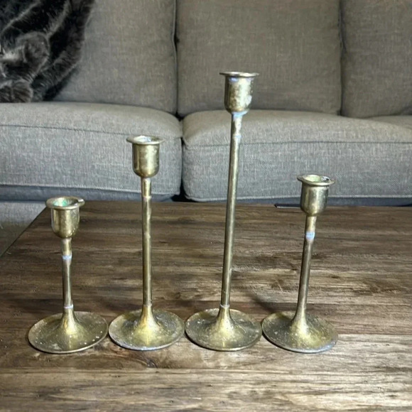 Vintage Brass Set of 4 Candle Stick Holders Home Decorations & Home Decor - Picture 5 of 15